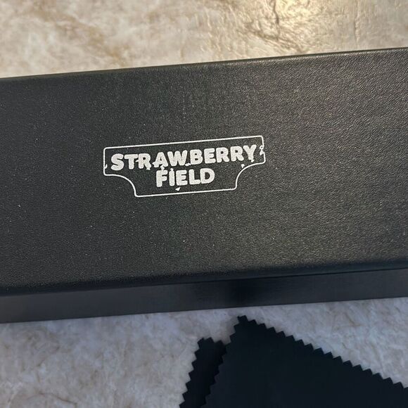 John Lennon Sunglasses NWT - Picture 3 of 4